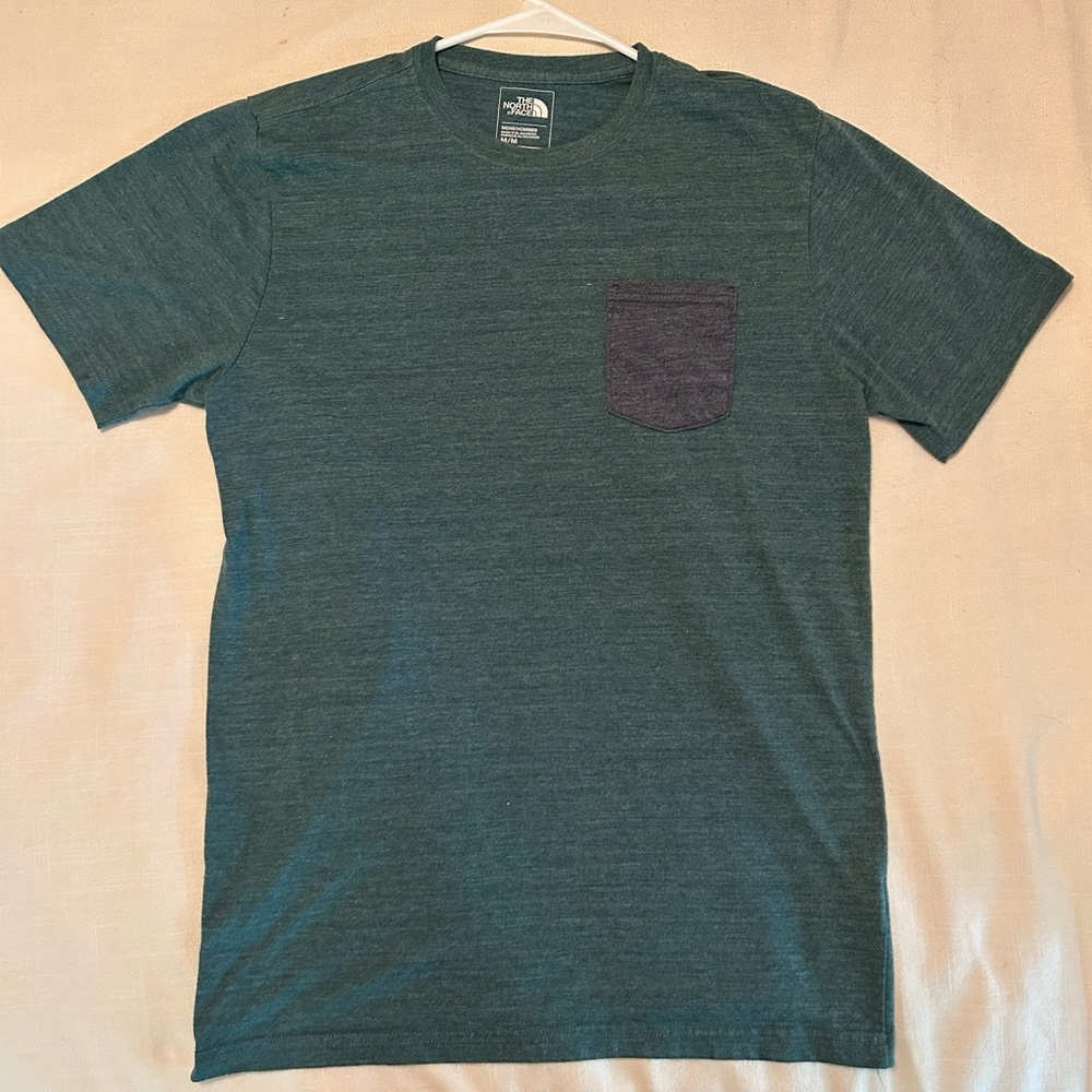 EUC MENS NORTH FACE T-SHIRT
